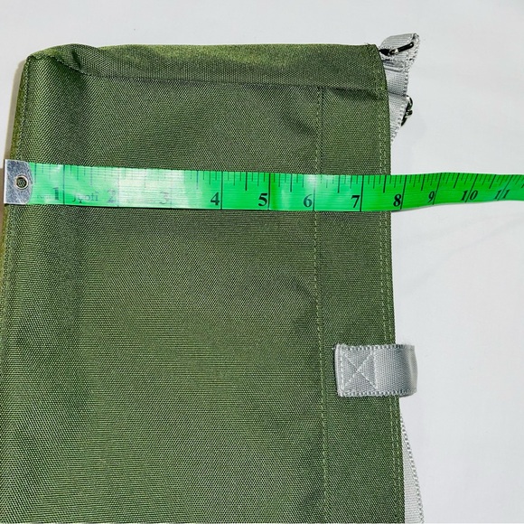 Pick Up Travel Bag - Picture 15 of 16